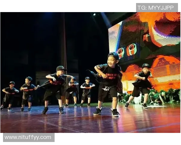 南京街舞队与深圳街舞队赛后心理素质对比分析与反思 南京街舞队与深圳街舞队赛后心理素质对比分析与反思