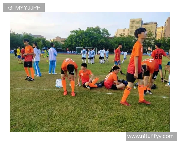 周丽的足球之路：从青涩少女到职业球员的心路历程